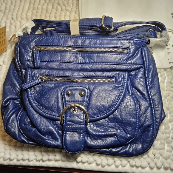 The Lorie Crossbody in Blue - Picture 4 of 13